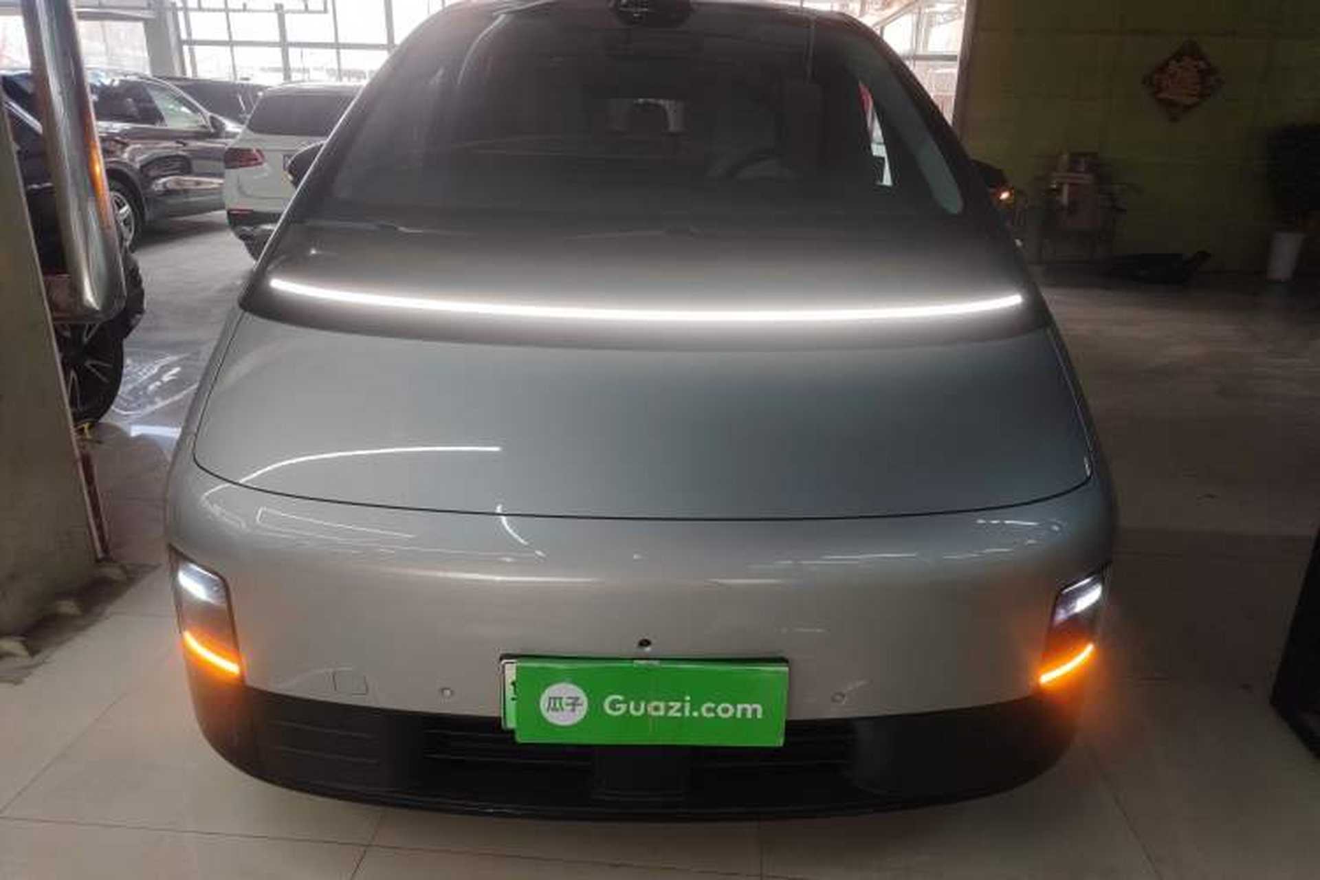Used Li Auto MEGA 2024 Ultra Model Exterior 1