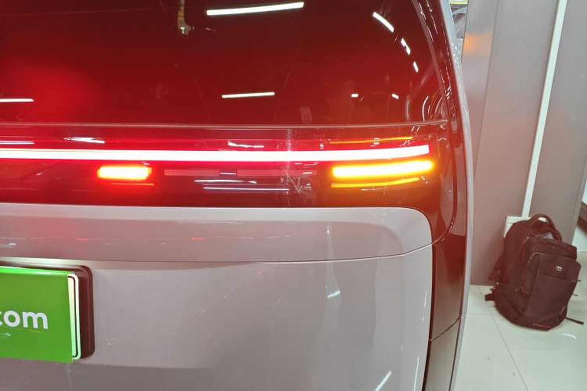 Used Li Auto MEGA 2024 Ultra Model Exterior 3