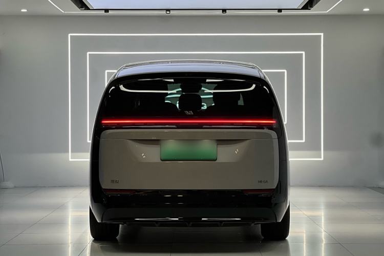 Used Li Auto MEGA 2024 Ultra Model Exterior 5