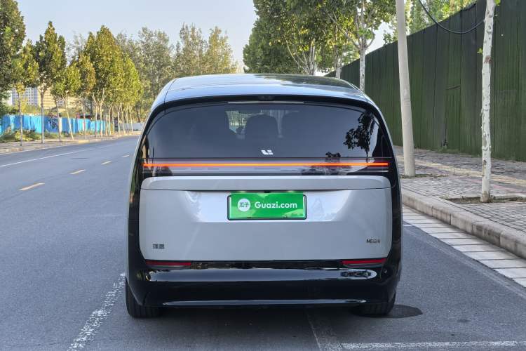 Used Li Auto MEGA 2024 Ultra Model Exterior 5