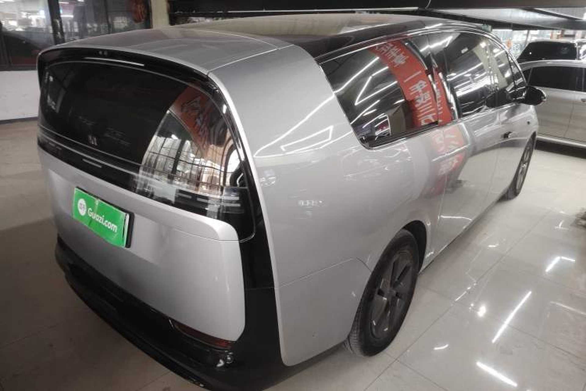 Used Li Auto MEGA 2024 Ultra Model Exterior 5