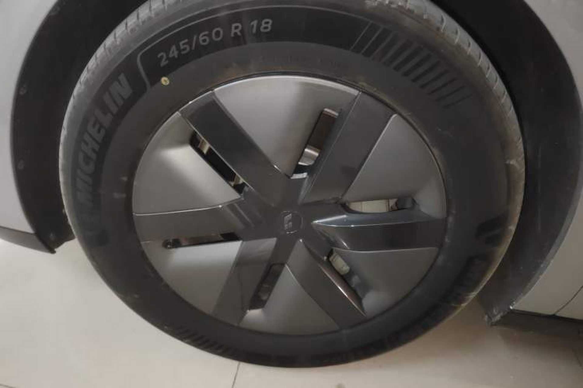 Used Li Auto MEGA 2024 Ultra Model Exterior 7