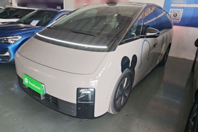 Used Li Auto MEGA 2024 Ultra Model