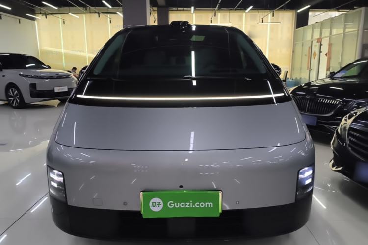 Used Li Auto MEGA 2024 Ultra Model Front