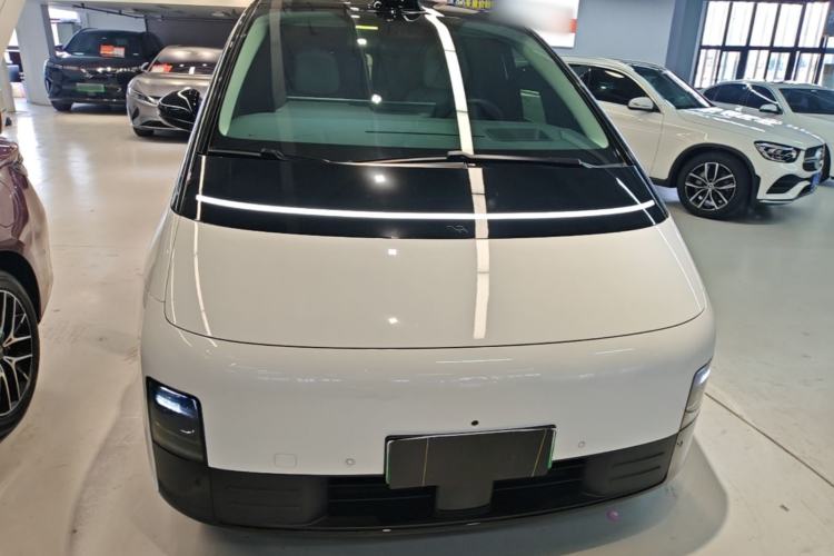 Used Li Auto MEGA 2024 Ultra Model Front
