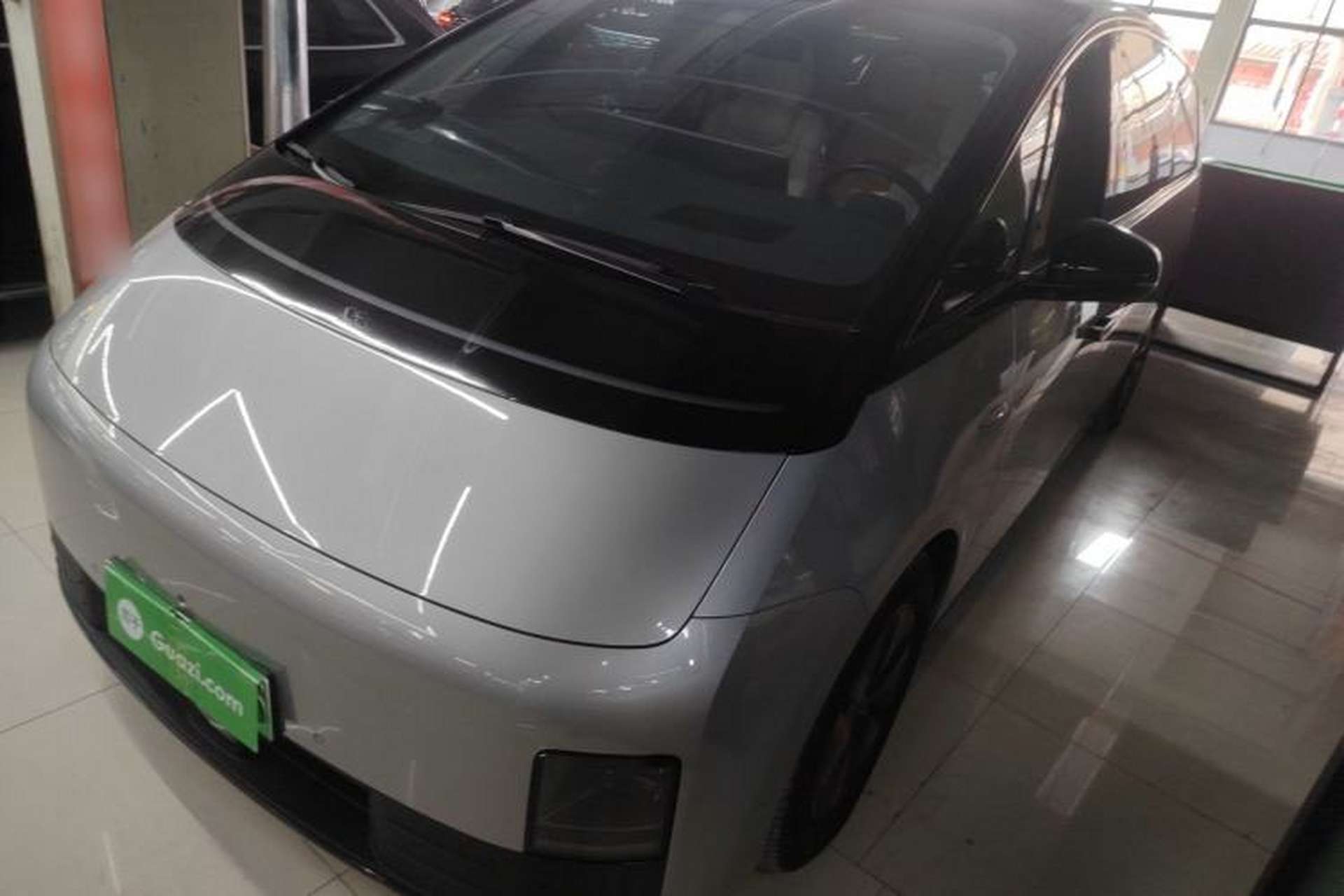Used Li Auto MEGA 2024 Ultra Model Front Left 45 Deg