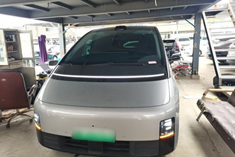 Used Li Auto MEGA 2024 Ultra Model Front