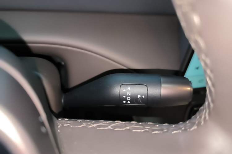 Used Li Auto MEGA 2024 Ultra Model Gear Lever
