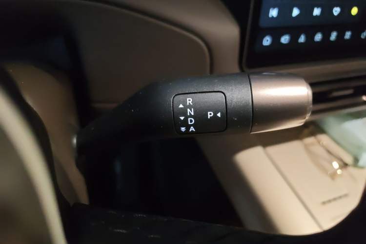 Used Li Auto MEGA 2024 Ultra Model Gear Lever