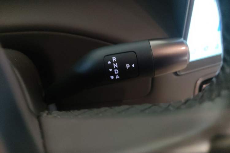 Used Li Auto MEGA 2024 Ultra Model Gear Lever