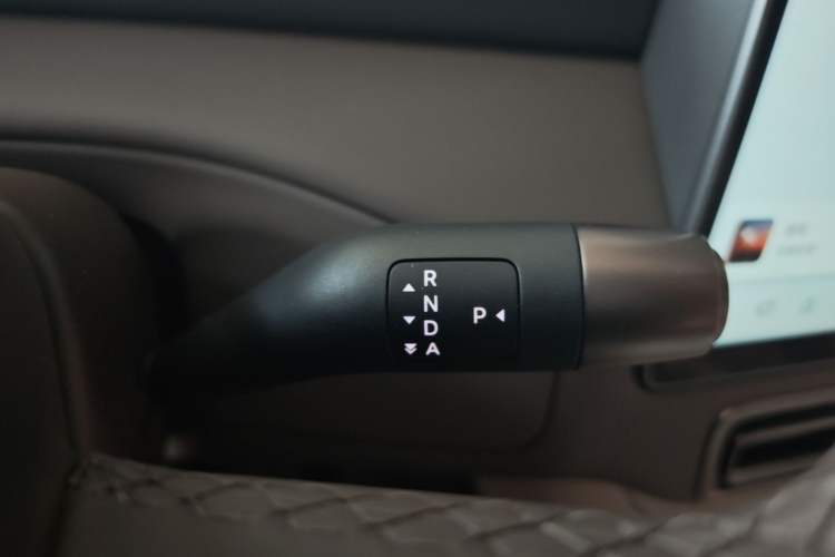 Used Li Auto MEGA 2024 Ultra Model Gear Lever