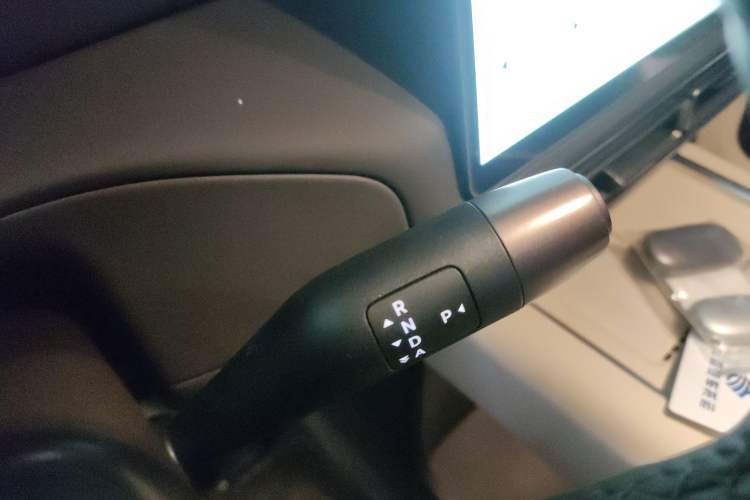 Used Li Auto MEGA 2024 Ultra Model Gear Lever