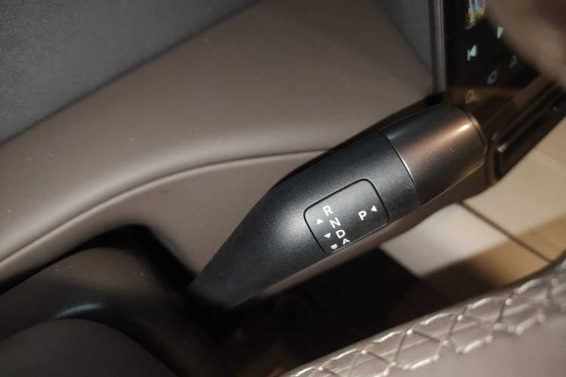 Used Li Auto MEGA 2024 Ultra Model Gear Lever