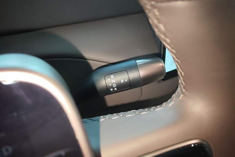 Used Li Auto MEGA 2024 Ultra Model Gear Lever
