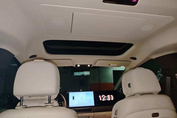 Used Li Auto MEGA 2024 Ultra Model Headliner