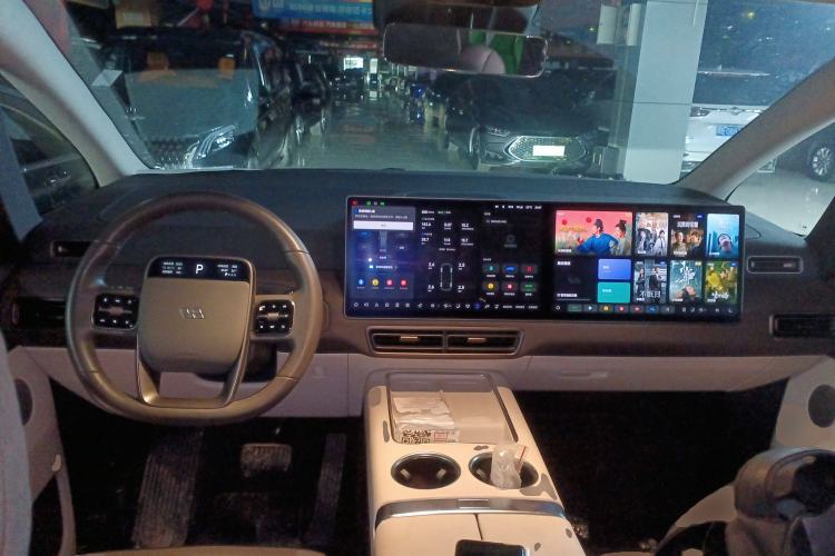 Used Li Auto MEGA 2024 Ultra Model Interior 2
