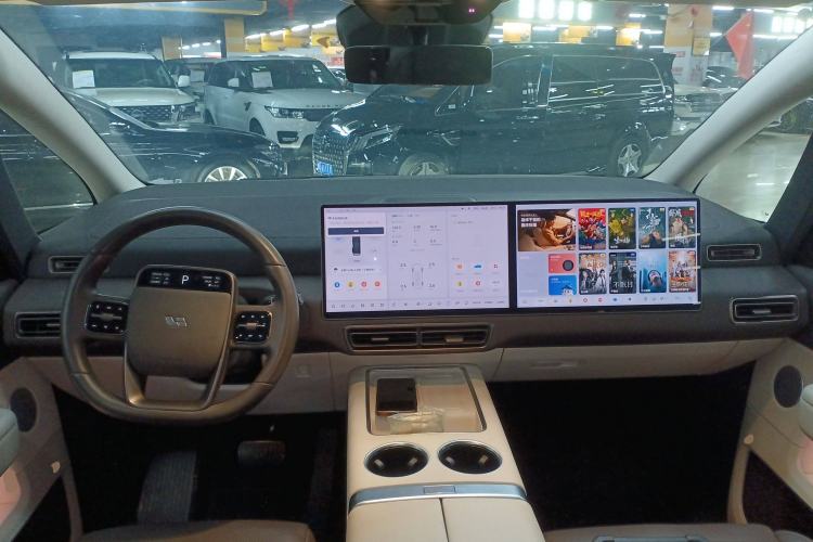 Used Li Auto MEGA 2024 Ultra Model Interior 2