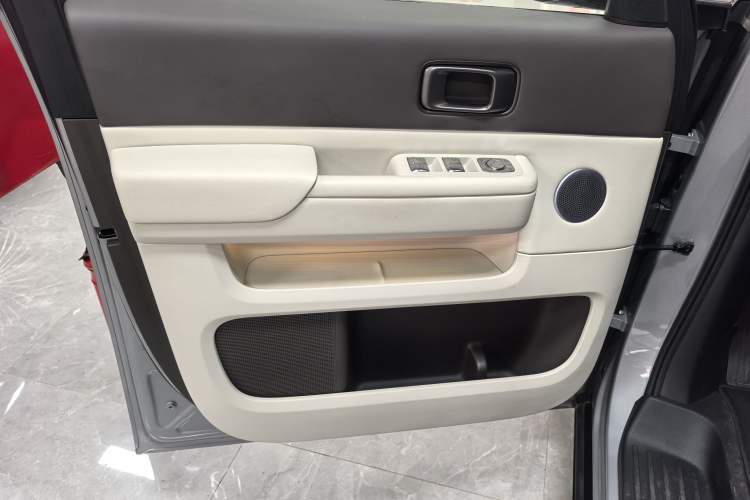 Used Li Auto MEGA 2024 Ultra Model Interior 5