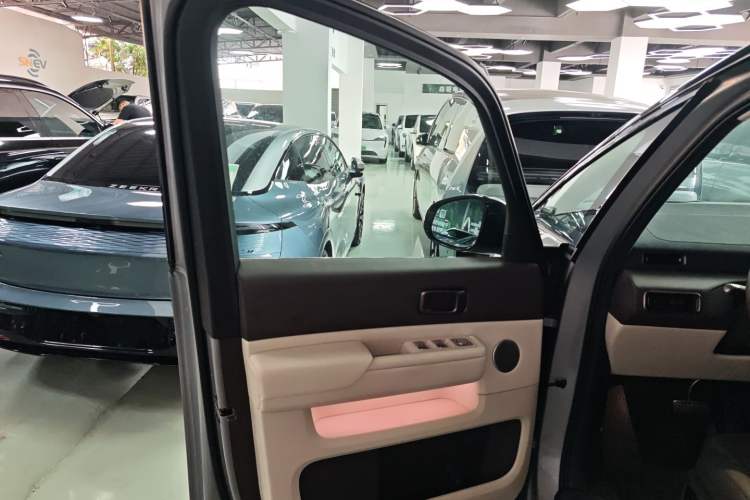 Used Li Auto MEGA 2024 Ultra Model Left Front Door Interior