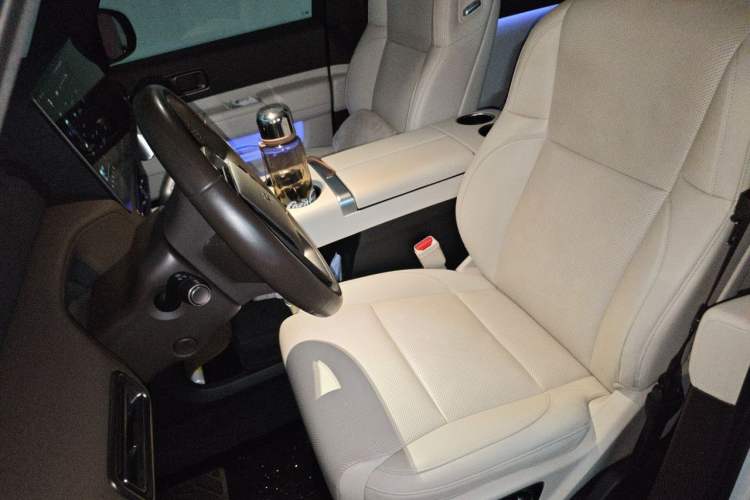 Used Li Auto MEGA 2024 Ultra Model Left Front Seat