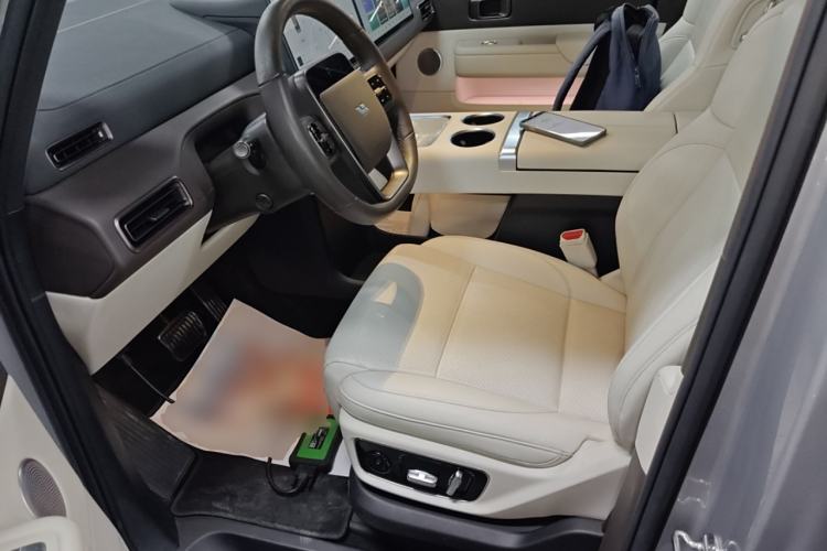 Used Li Auto MEGA 2024 Ultra Model Left Front Seat