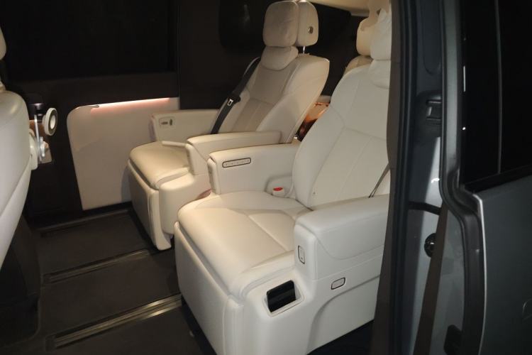 Used Li Auto MEGA 2024 Ultra Model Left Rear Seat