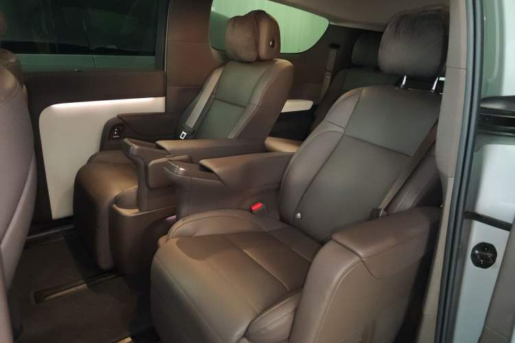 Used Li Auto MEGA 2024 Ultra Model Left Rear Seat