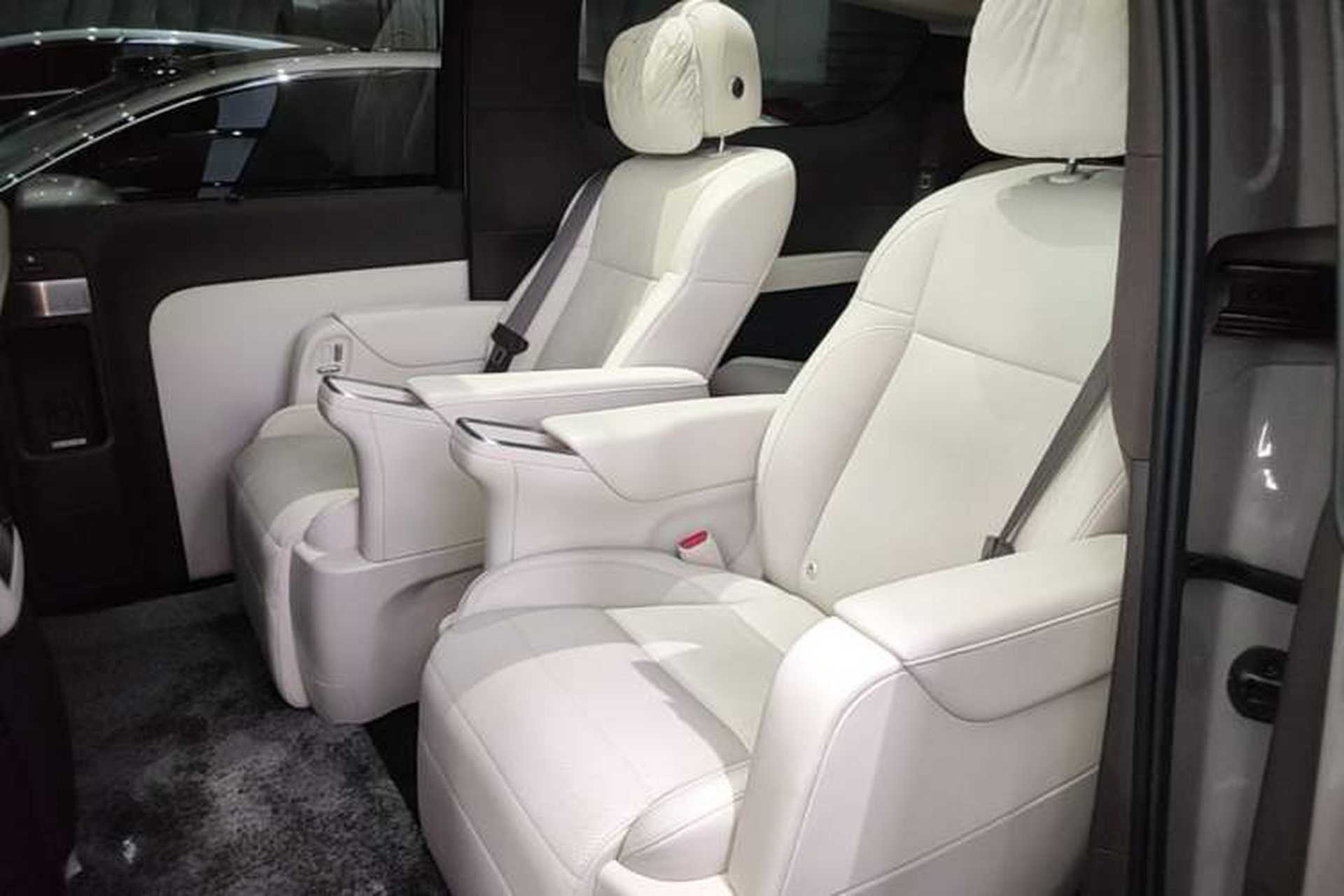 Used Li Auto MEGA 2024 Ultra Model Left Rear Seat