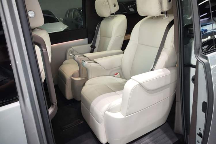 Used Li Auto MEGA 2024 Ultra Model Left Rear Seat