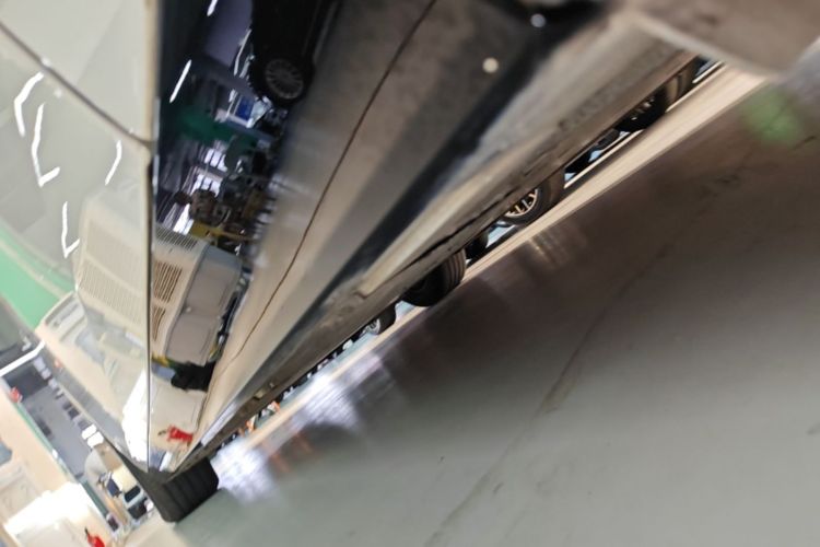 Used Li Auto MEGA 2024 Ultra Model Left Side Sill