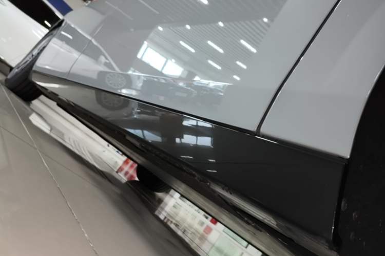 Used Li Auto MEGA 2024 Ultra Model Left Side Sill