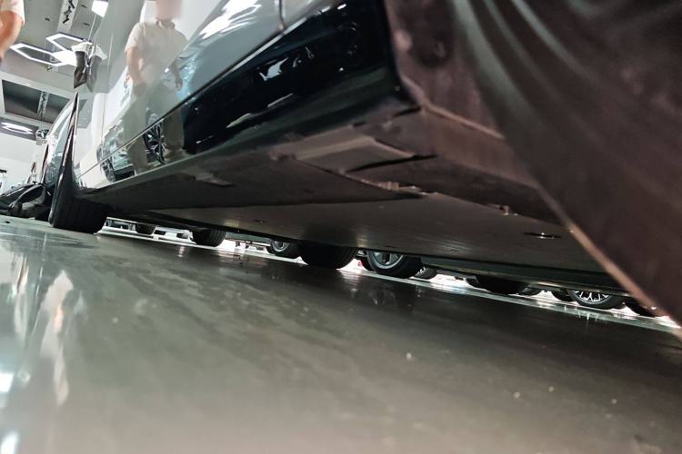 Used Li Auto MEGA 2024 Ultra Model Left Side Sill
