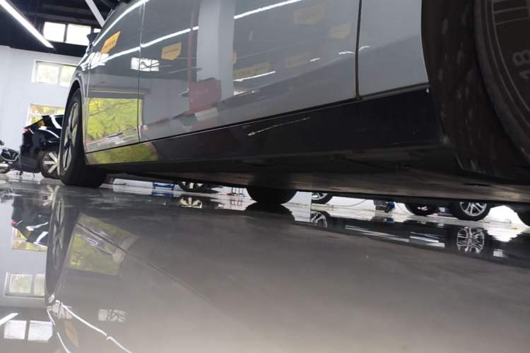 Used Li Auto MEGA 2024 Ultra Model Left Side Sill