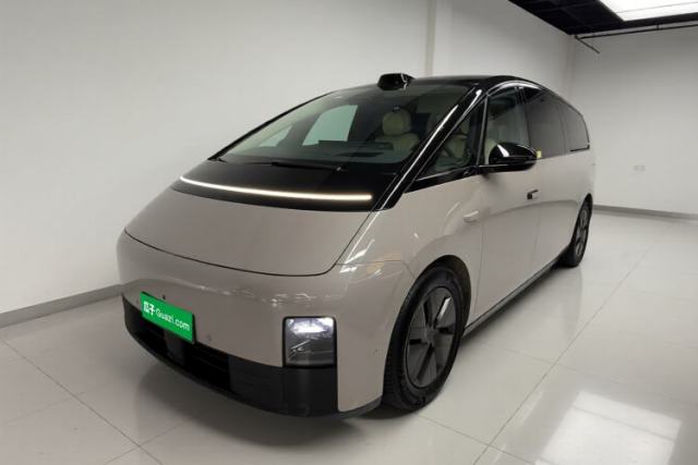 Li Auto MEGA 2024 Ultra Model de segunda mano