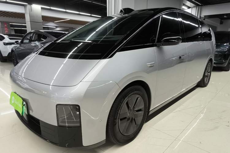 Li Auto MEGA 2024 Ultra Model