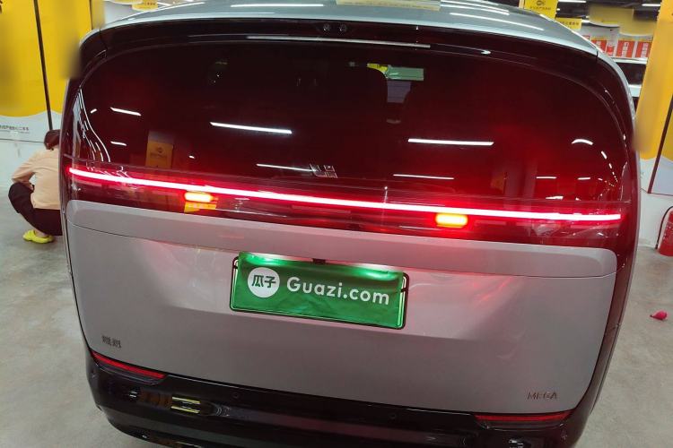 Used Li Auto MEGA 2024 Ultra Model Rear