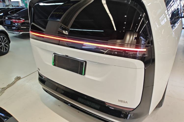 Used Li Auto MEGA 2024 Ultra Model Rear