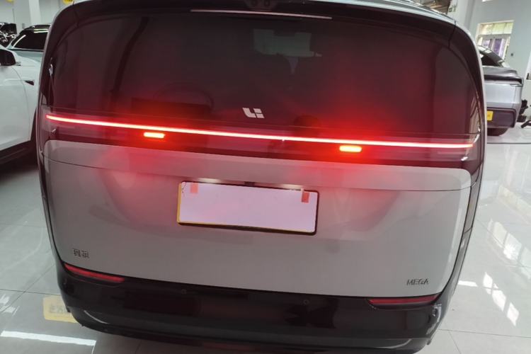 Used Li Auto MEGA 2024 Ultra Model Rear