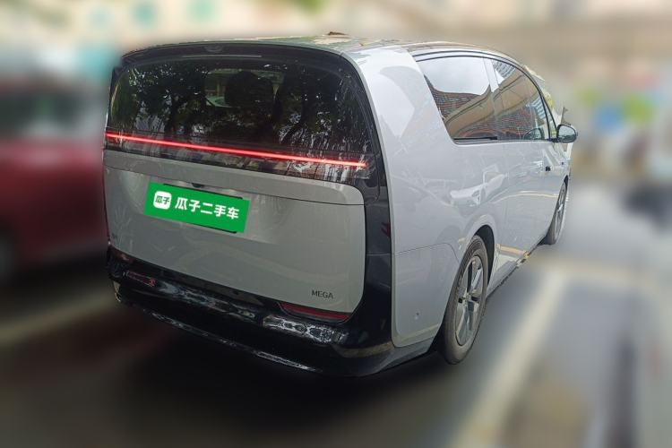 Used Li Auto MEGA 2024 Ultra Model Rear Right 45 Deg