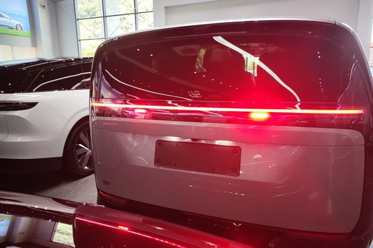 Used Li Auto MEGA 2024 Ultra Model Rear