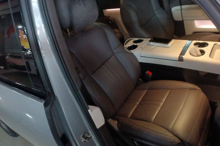 Used Li Auto MEGA 2024 Ultra Model Right Front Seat