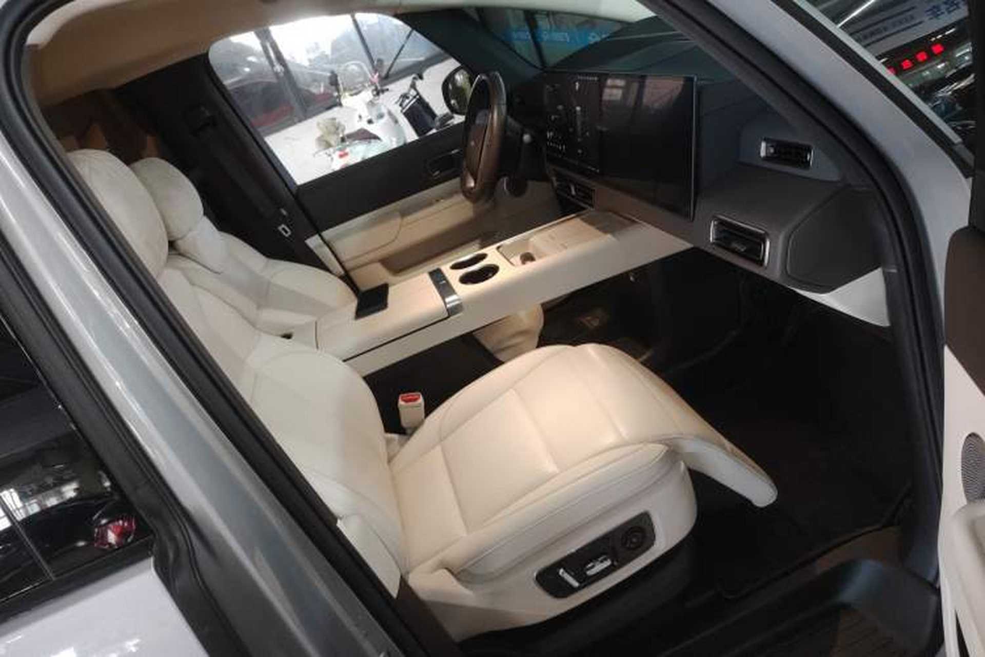 Used Li Auto MEGA 2024 Ultra Model Right Front Seat