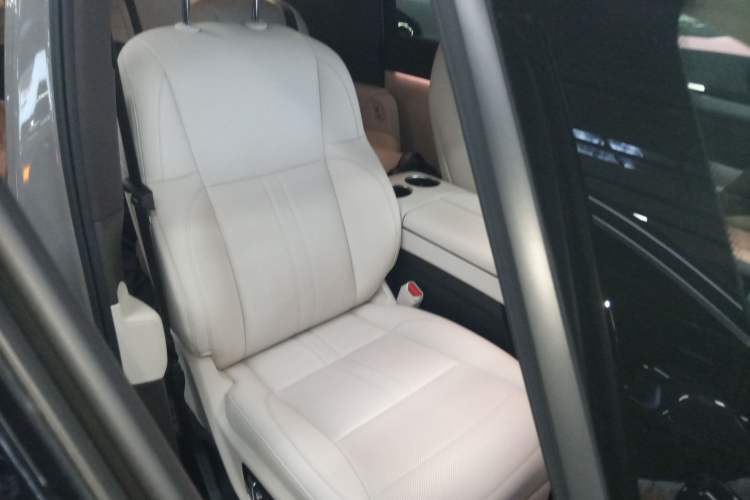 Used Li Auto MEGA 2024 Ultra Model Right Front Seat