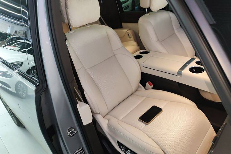 Used Li Auto MEGA 2024 Ultra Model Right Front Seat