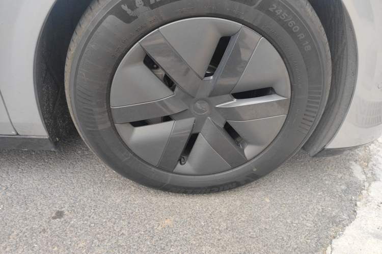 Used Li Auto MEGA 2024 Ultra Model Right Front Wheel Hub