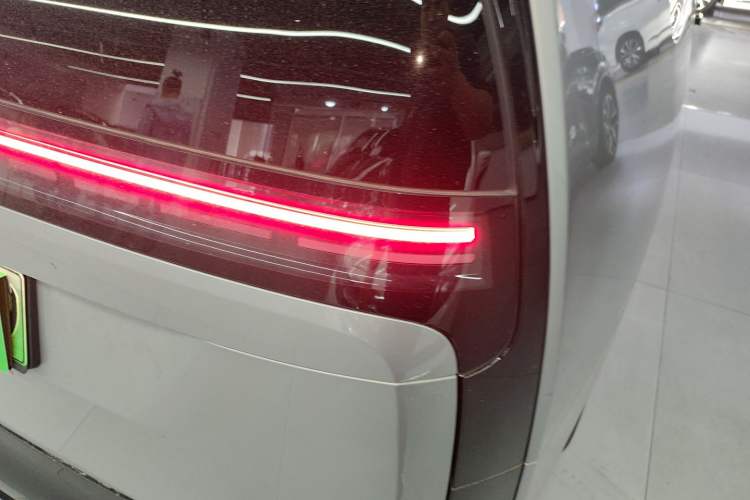Used Li Auto MEGA 2024 Ultra Model Right Rear Taillight