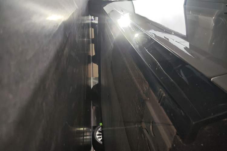 Used Li Auto MEGA 2024 Ultra Model Right Side Sill