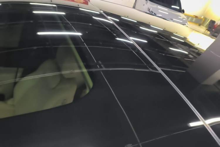 Used Li Auto MEGA 2024 Ultra Model Roof