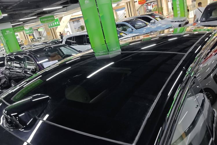 Used Li Auto MEGA 2024 Ultra Model Roof