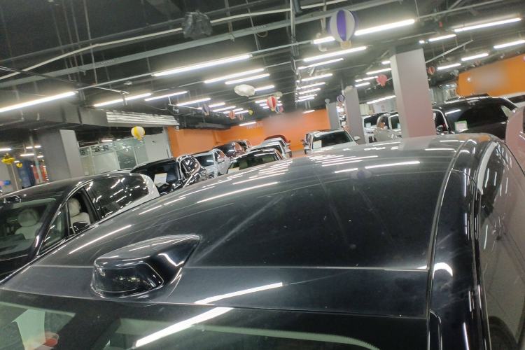 Used Li Auto MEGA 2024 Ultra Model Roof